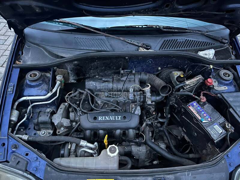 Renault Clio 1.2i//8v//REG09.2026