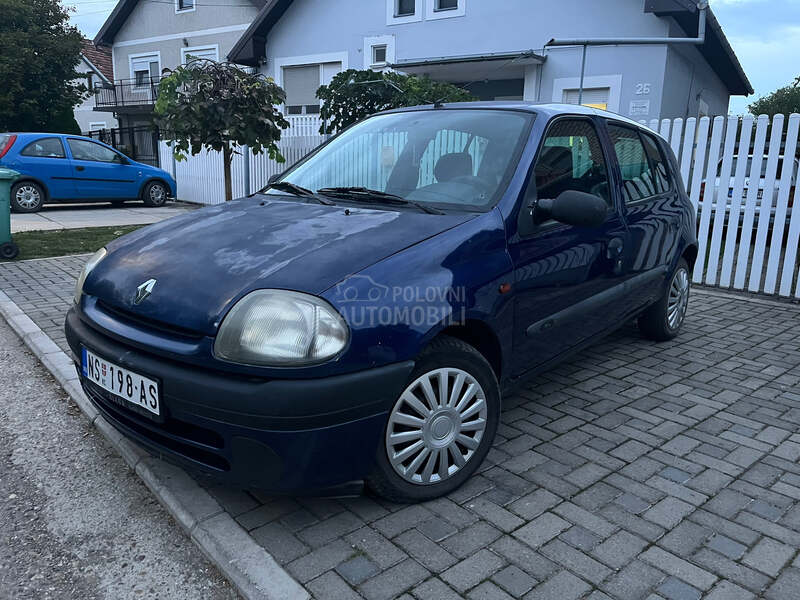 Renault Clio 1.2i//8v//REG09.2026