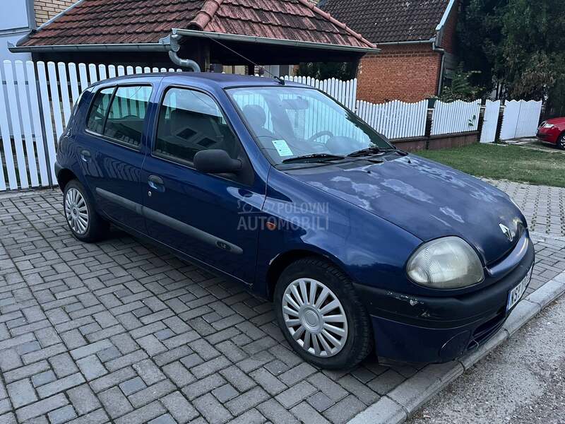 Renault Clio 1.2i//8v//REG09.2026