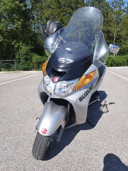 Suzuki burgman