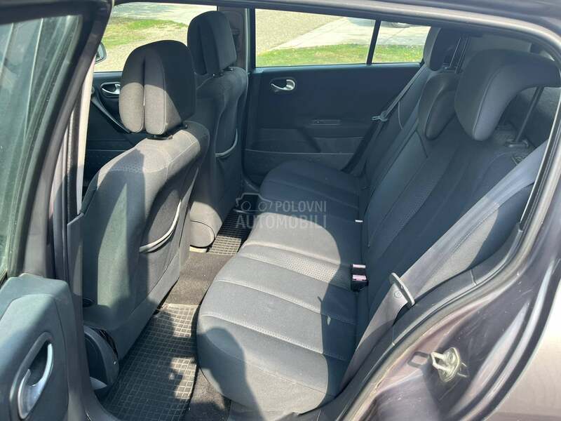 Renault Megane 1.6i//REG09.2026