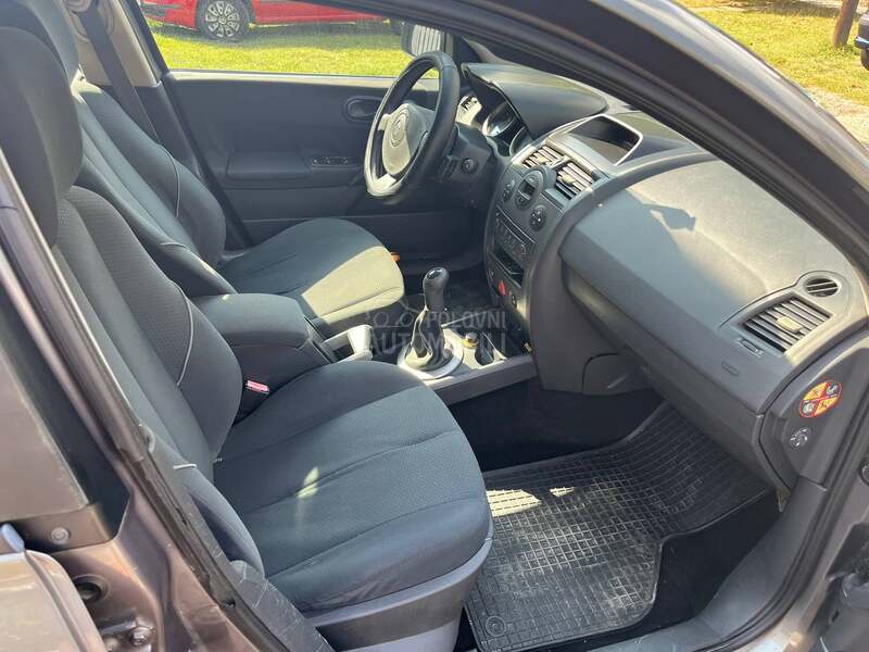 Renault Megane 1.6i//REG09.2026