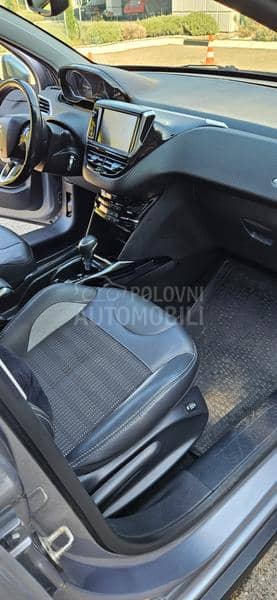 Peugeot 2008 1.2 puretech