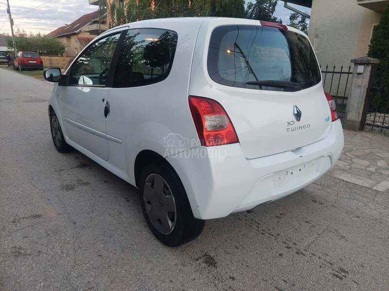 Renault Twingo NIGHT DAY