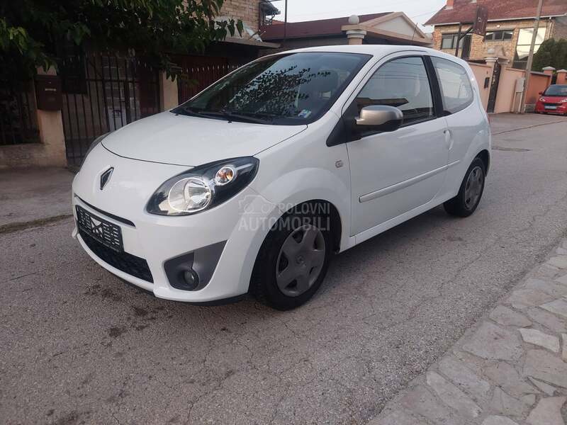 Renault Twingo NIGHT DAY