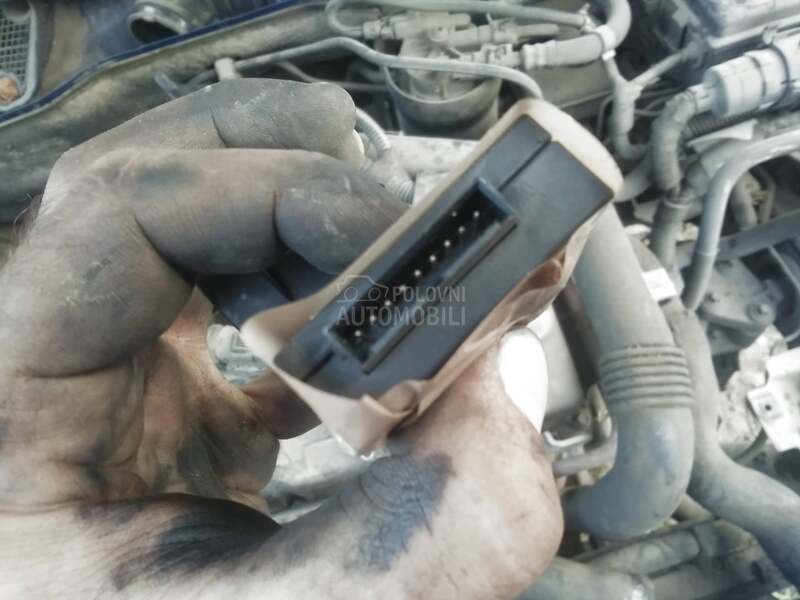 Kompjuter motora ECU 1.7 DTI