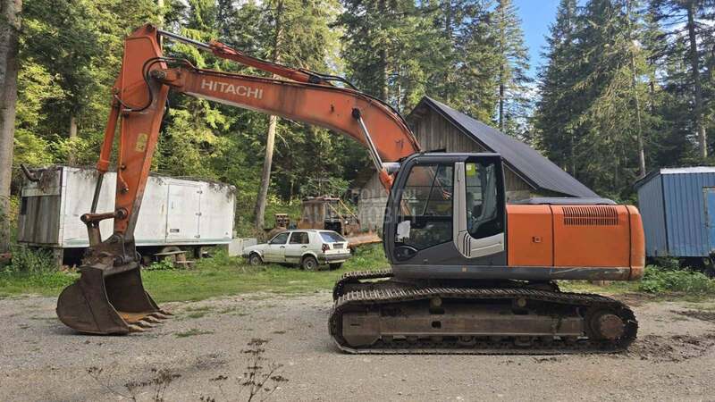 Hitachi 210 zaxis