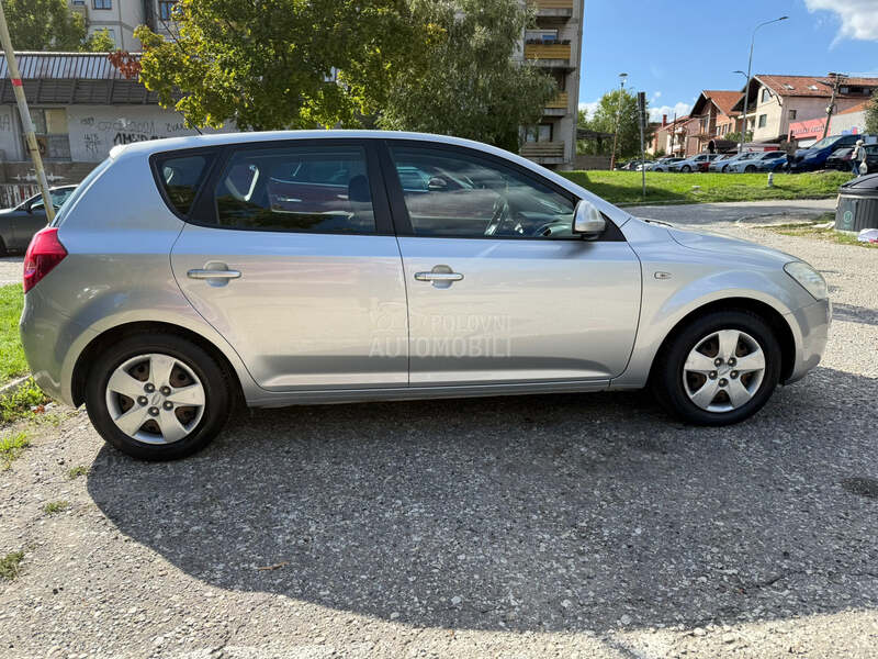 Kia cee`d 