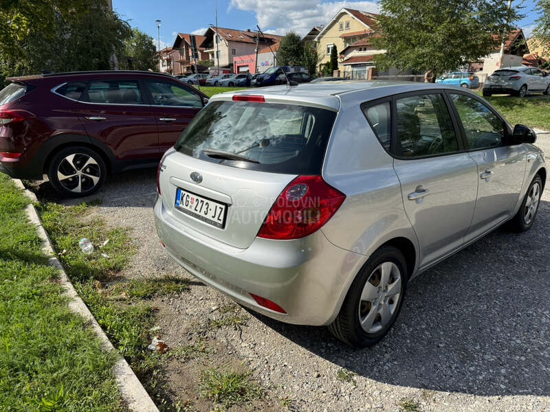Kia cee`d 