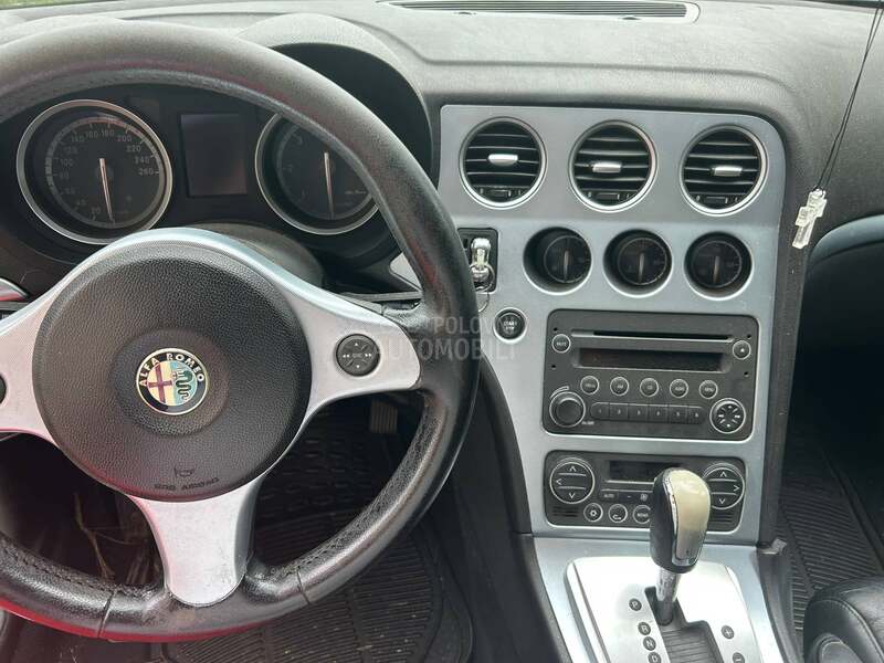 Alfa Romeo 159 