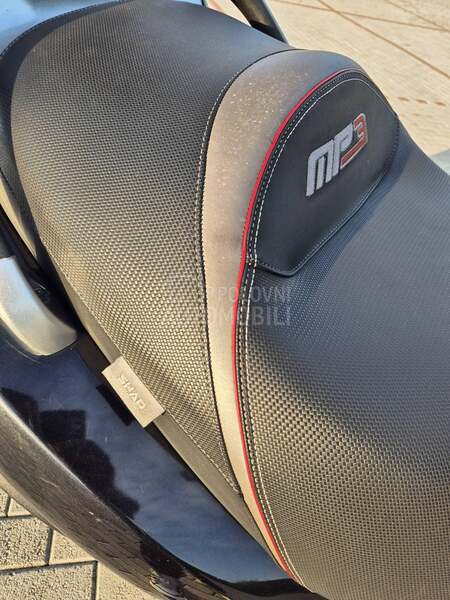 Piaggio mp3 b kategorija