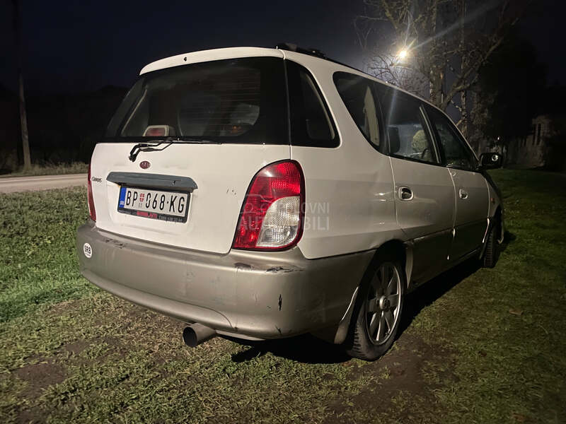 Kia Carens 