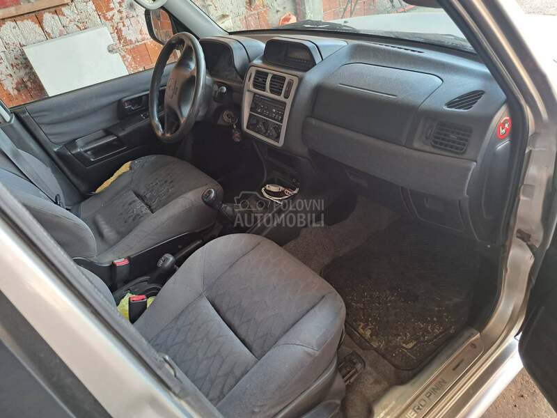 Mitsubishi Pajero Pinin Gtl