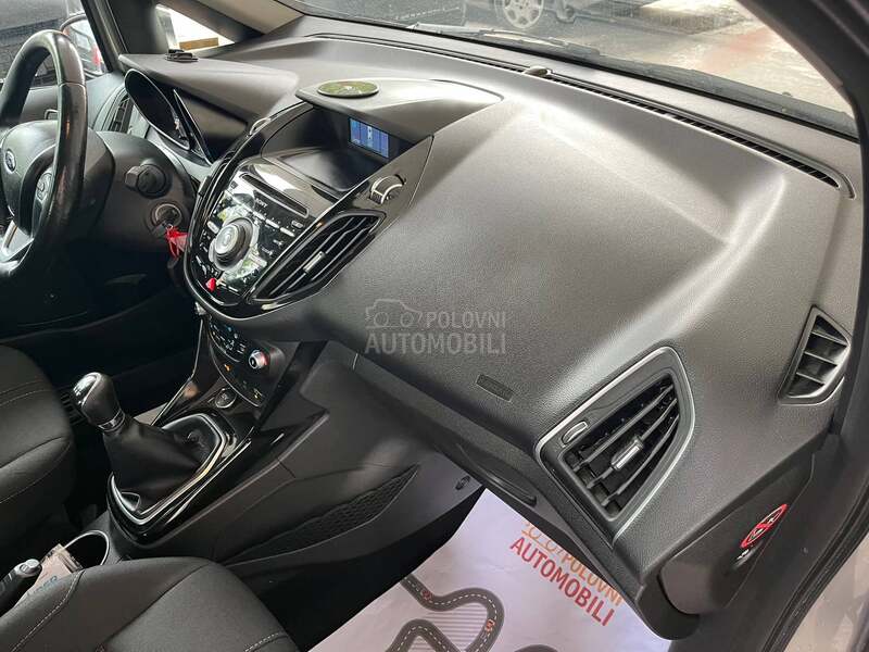 Ford B-Max TITANIUM ŠWICA