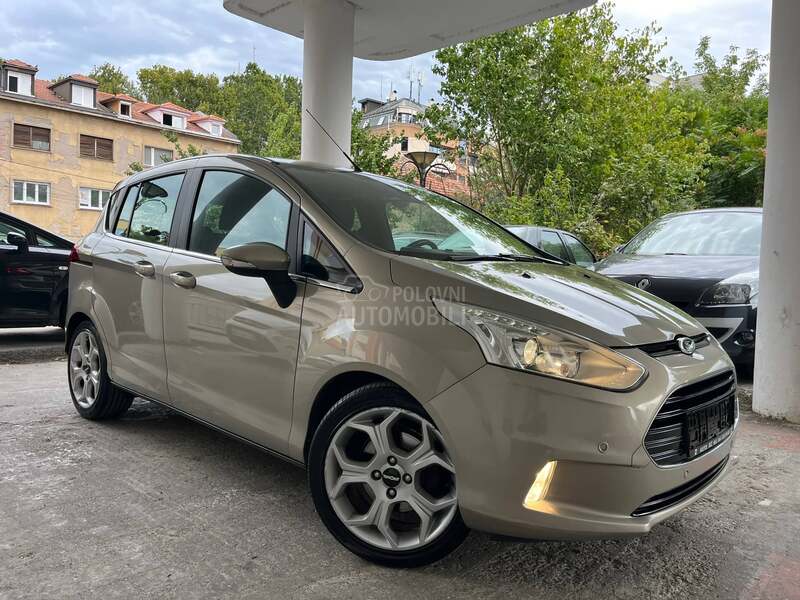 Ford B-Max TITANIUM ŠWICA