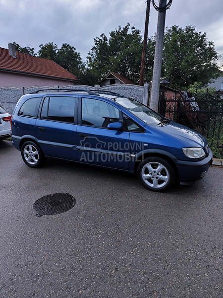 Opel Zafira 