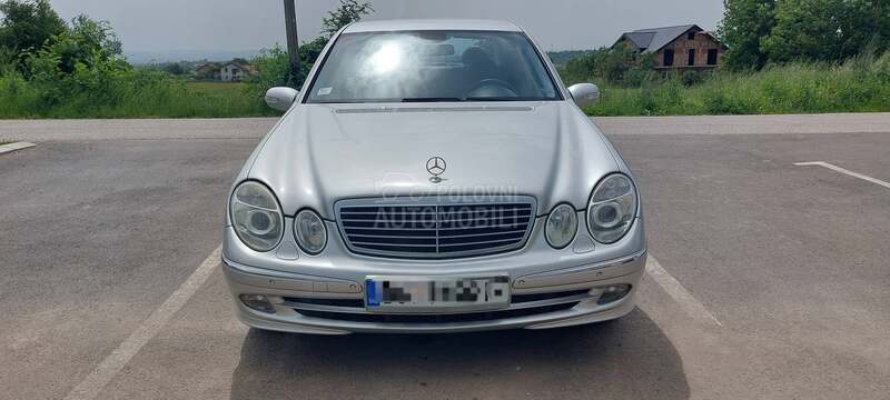 Mercedes Benz E 220 