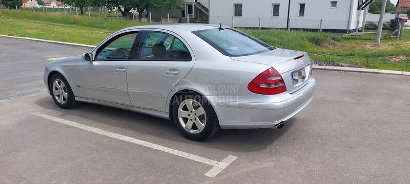 Mercedes Benz E 220 