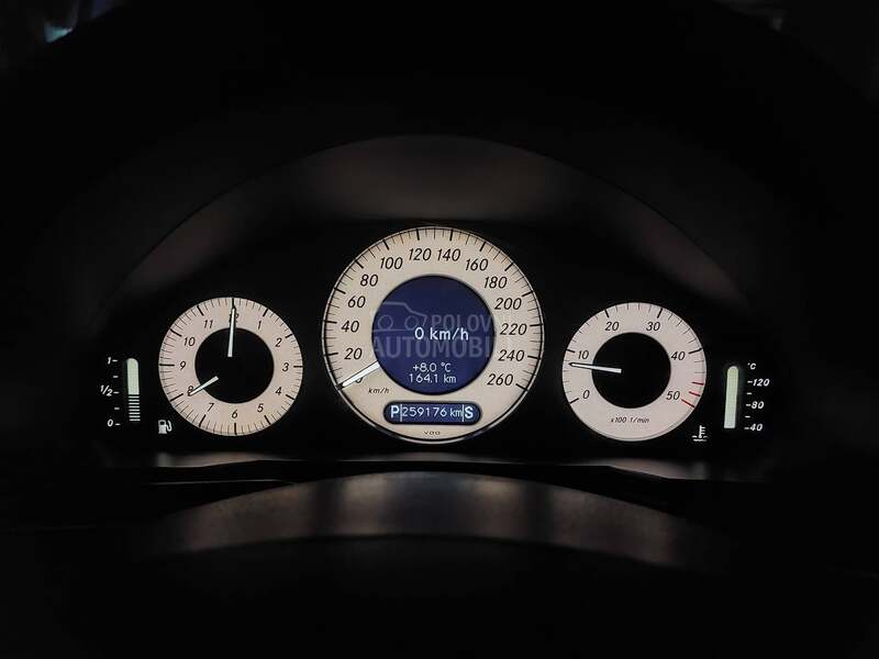 Mercedes Benz E 220 