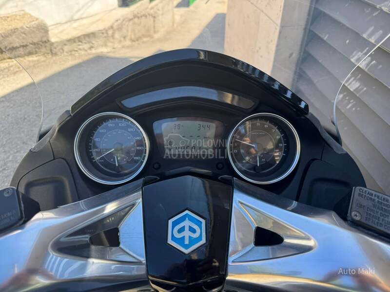 Piaggio X10 500