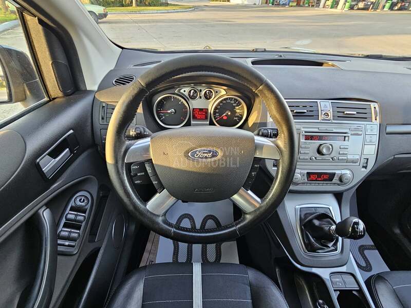 Ford Kuga 2.0TDCI 4X4 TITANIUM