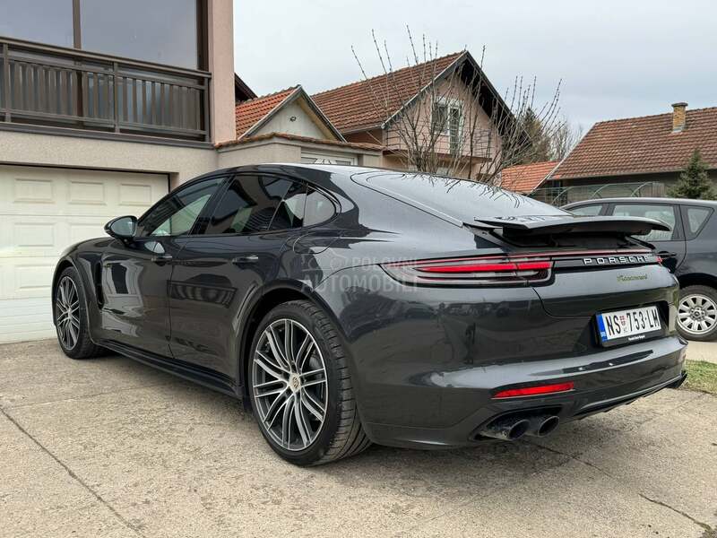 Porsche Panamera Hybrid/Chrono/Air