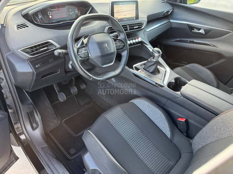 Peugeot 3008 1.2 PureTech Allure