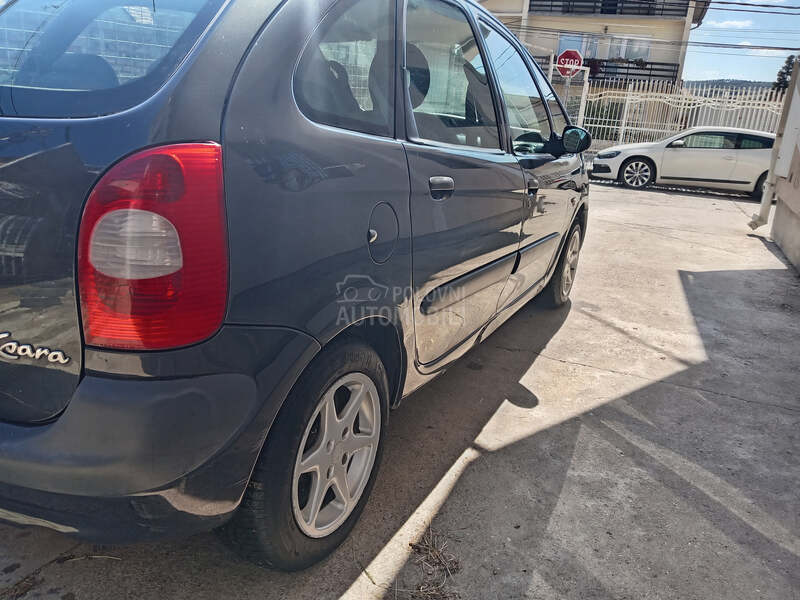 Citroen Xsara Picasso 1.8exclusive
