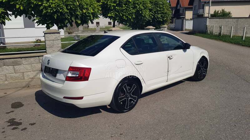 Škoda Octavia 1.4TSI ELEGANCE CH