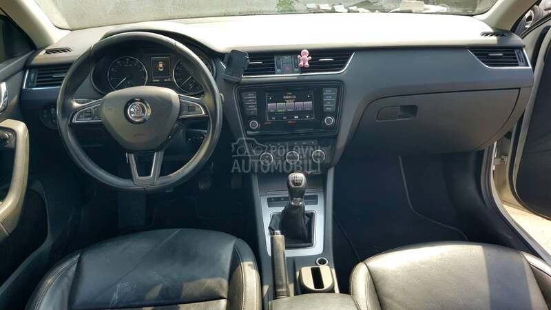 Škoda Octavia 1.4TSI ELEGANCE CH