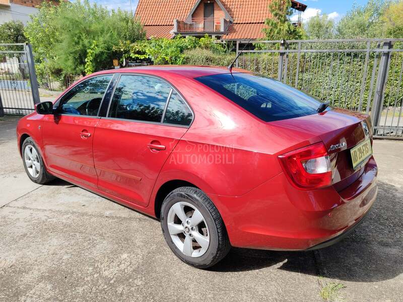 Škoda Rapid 1.6 tdi xenon