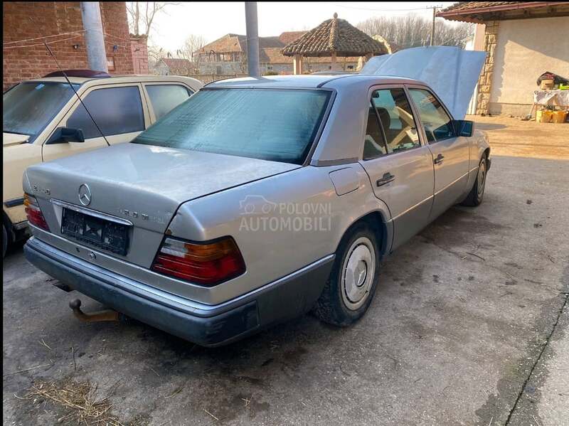 Mercedes Benz E 250 