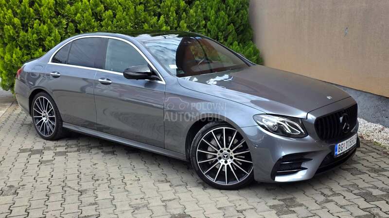 Mercedes Benz E 220 AMG