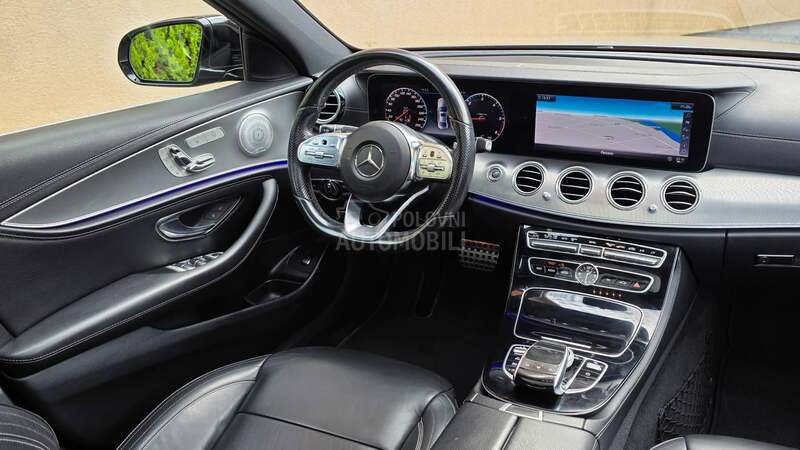Mercedes Benz E 220 AMG