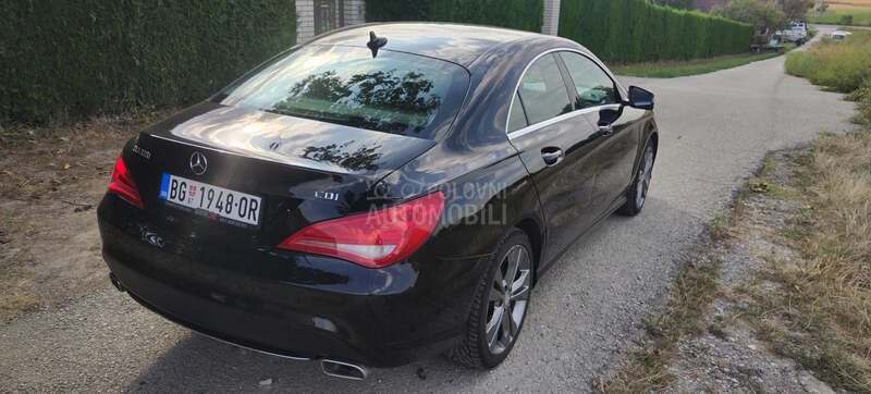 Mercedes Benz CLA 220 