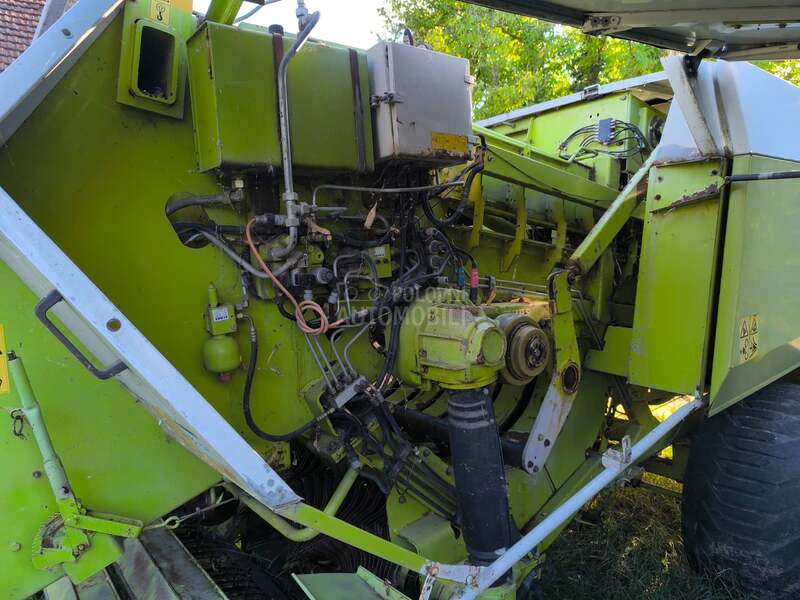 Claas 2200