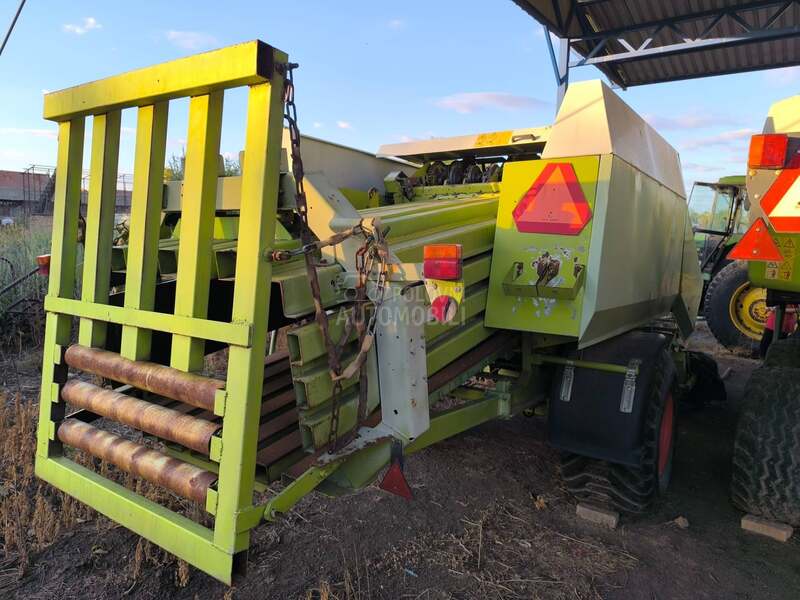 Claas 2200