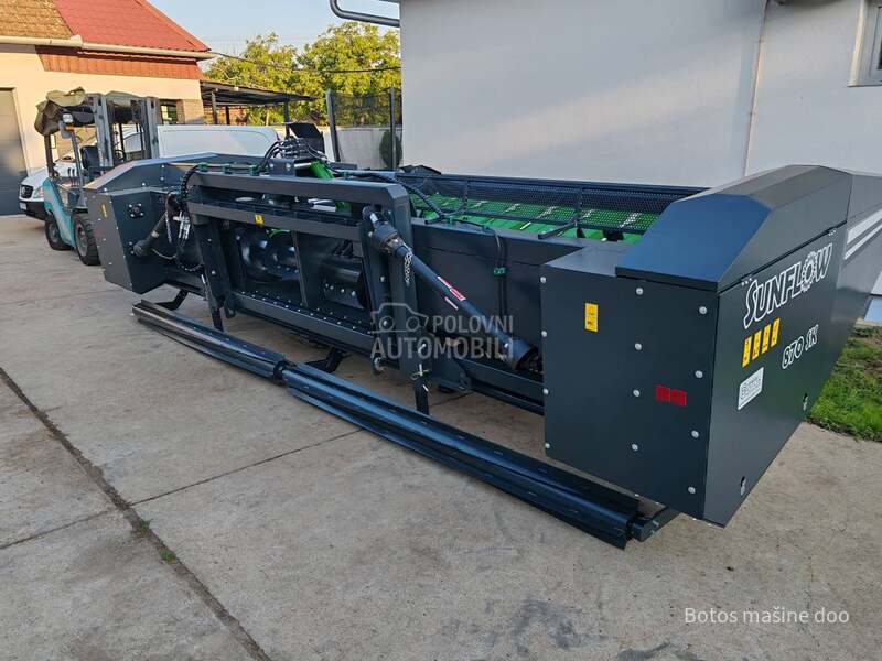 Claas Sunflow hederi