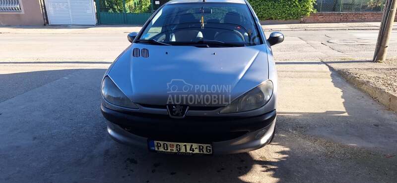 Peugeot 206 1.1