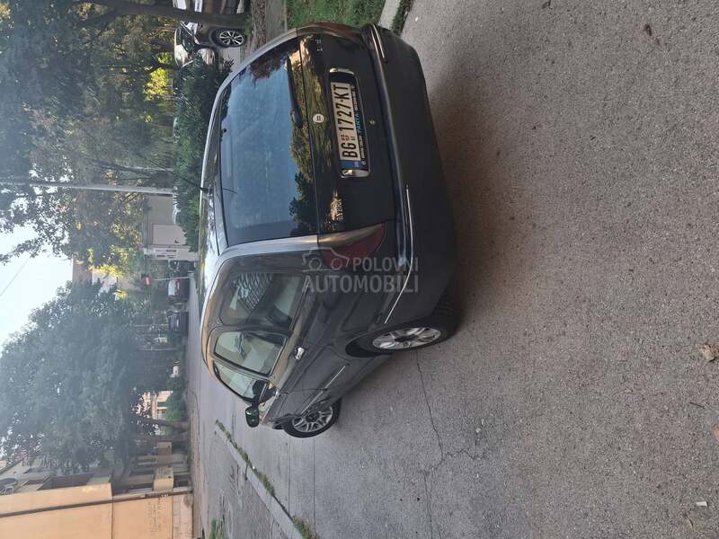 Lancia Lybra 