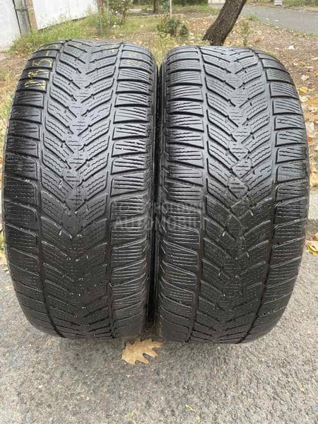 Fulda 235/55 R17 Zimska