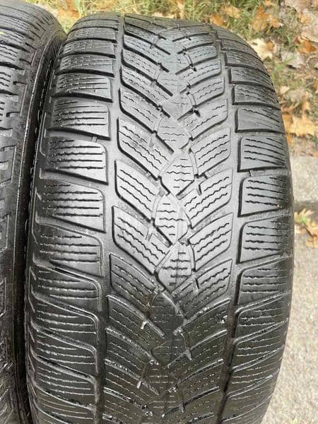 Fulda 235/55 R17 Zimska