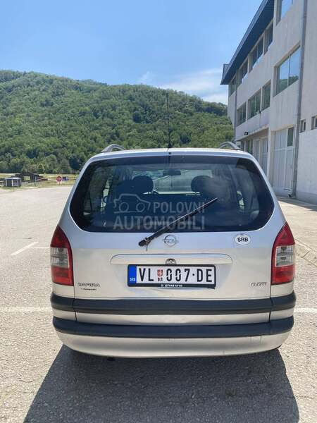 Opel Zafira 