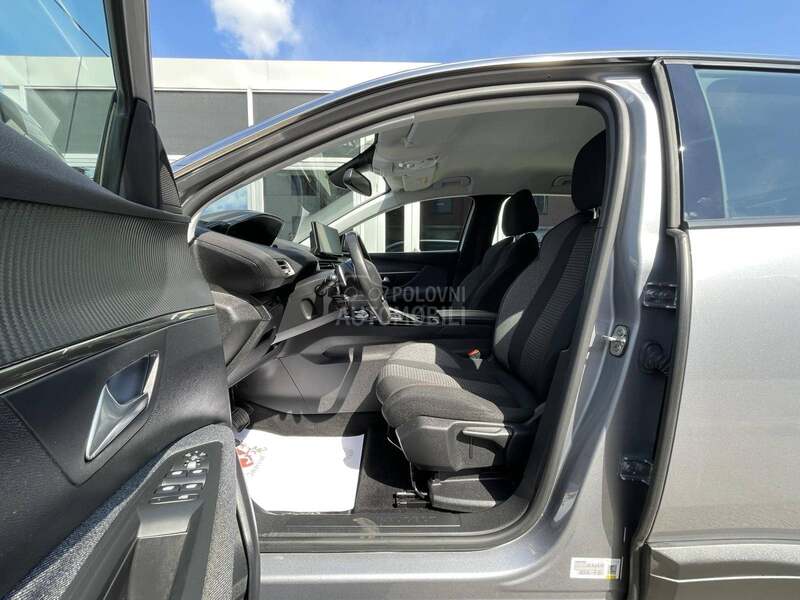 Peugeot 3008 1.2 B Autom