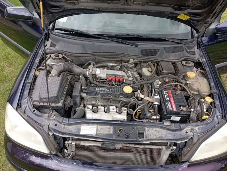 Opel Astra G 1.6 8 V