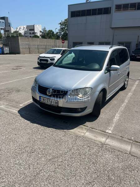 Volkswagen Touran 2.0 TDI Reg