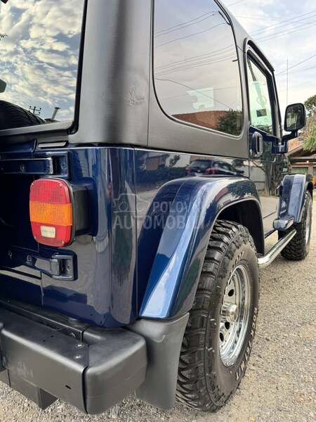 Jeep Wrangler 2.4 Sport