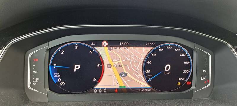 Volkswagen Passat B8 ELEGANCE 2.0 TDI DSG