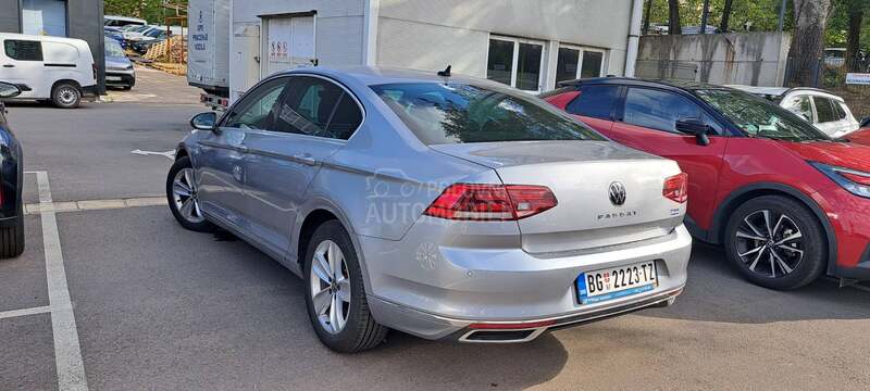 Volkswagen Passat B8 ELEGANCE 2.0 TDI DSG