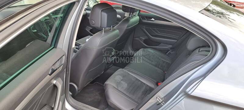Volkswagen Passat B8 ELEGANCE 2.0 TDI DSG